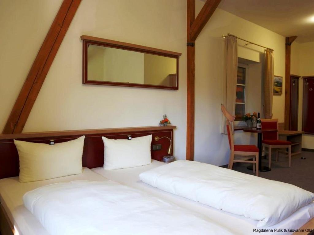 Hotel und Restaurant Am Peenetal Liepen  Kamer foto