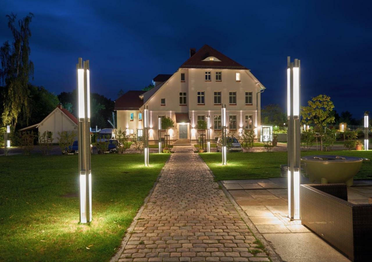 Hotel und Restaurant Am Peenetal Liepen  Buitenkant foto